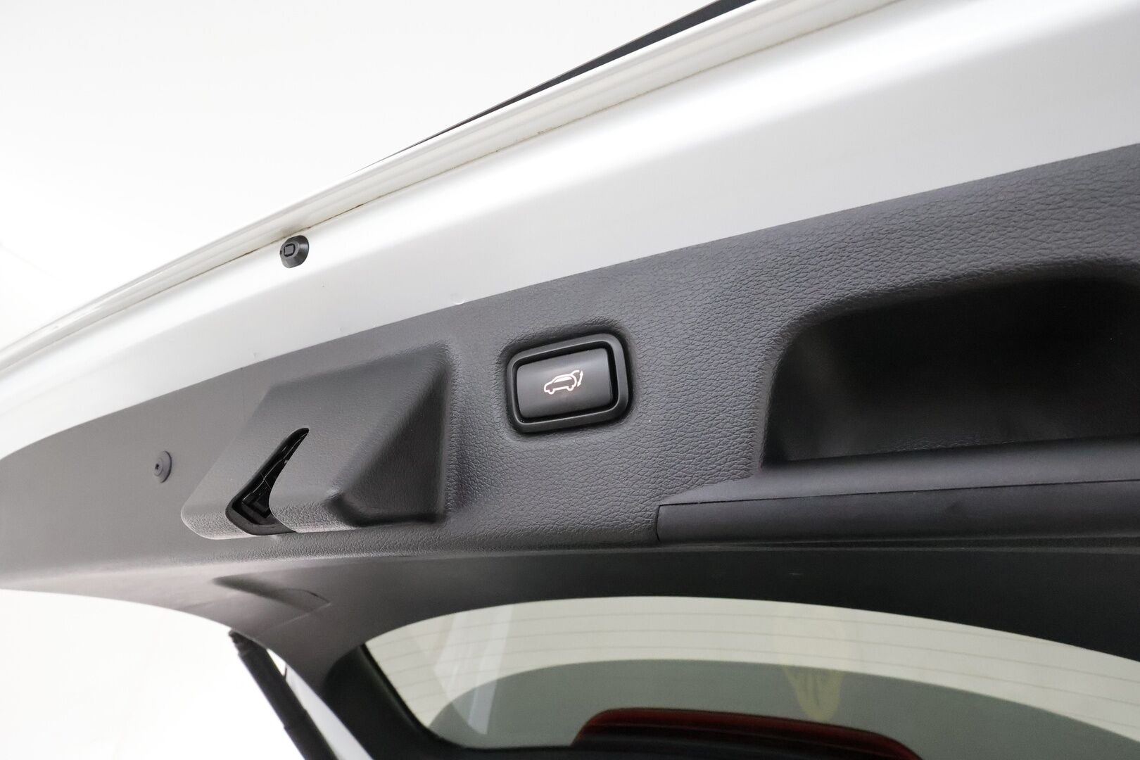 Kia Ceed 2022 1,6 GDI Plug-In Hybrid Business Premium SW DCT *ACC / Kamera / LED-valot / Ilmastoitu Muistipenkki* - Suomi-auto / Molemmat Latauskaapelit / Kahdet Kian alumiinivanteet