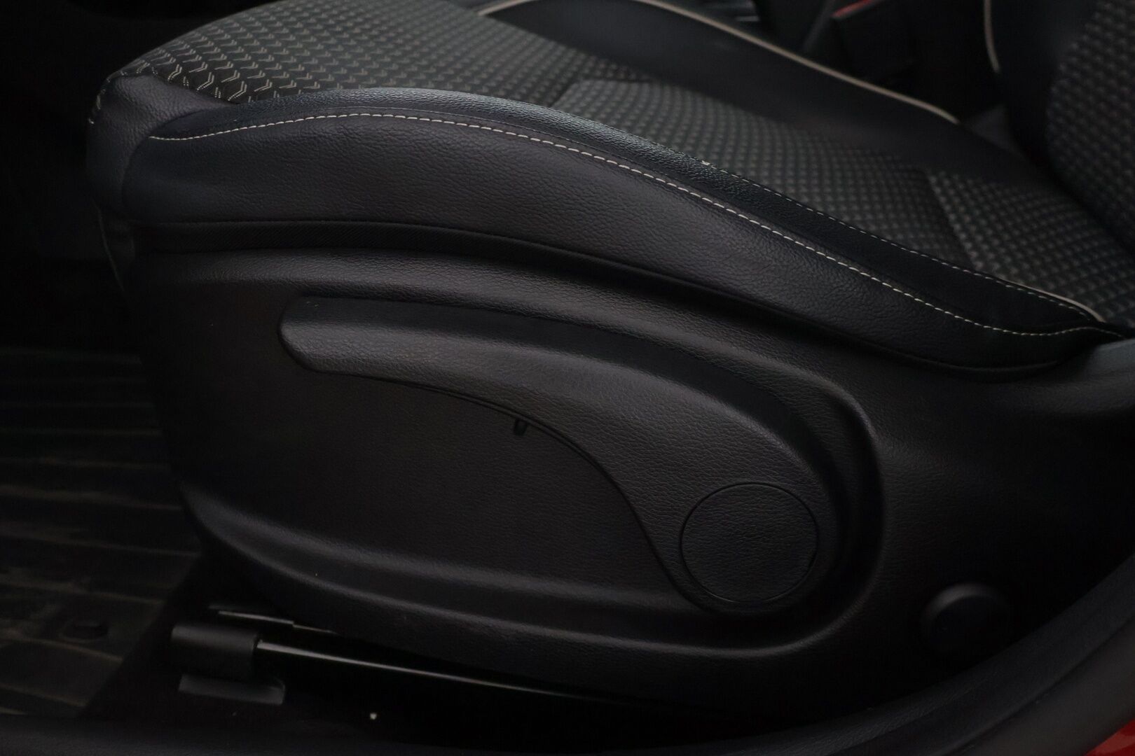 Kia Ceed 2022 1,0 T-GDI 120hv EX * 1-om. Suomiauto / Lohko+sisälämmitin / Kamera / Lämm. tuulilasi / Kaistavahti / Ratinlämmitin * - Facelift-malli & tehokkaammalla moottorilla! / App connect / Aut. Ilmastointi / 2x renkaat aluvanteilla - HULLUT AVAJAISHULINAT KORKOTARJOUS 3,29 %