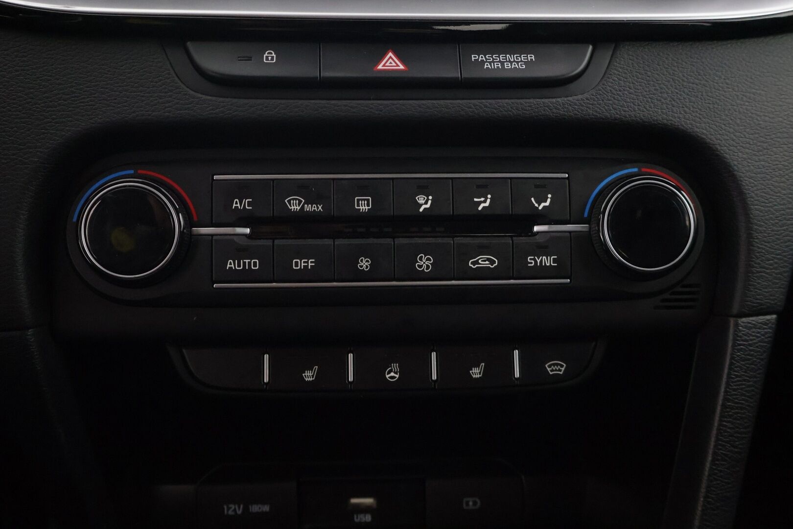 Kia Ceed 2022 1,0 T-GDI 120hv EX * 1-om. Suomiauto / Lohko+sisälämmitin / Kamera / Lämm. tuulilasi / Kaistavahti / Ratinlämmitin * - Facelift-malli & tehokkaammalla moottorilla! / App connect / Aut. Ilmastointi / 2x renkaat aluvanteilla - HULLUT AVAJAISHULINAT KORKOTARJOUS 3,29 %