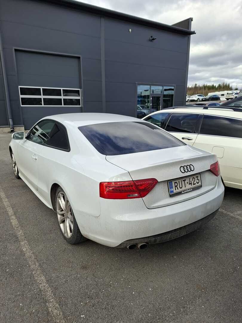 Audi A5 2011 Coupé 2,0 TFSI 155 kW quattro *S-Line / Vakkari / Lohko + pistoke / Nahka-Alcantara* - Kahdet renkaat / Särmä huoltohistoria - HULLUT AVAJAISHULINAT KORKOTARJOUS 3,29 %