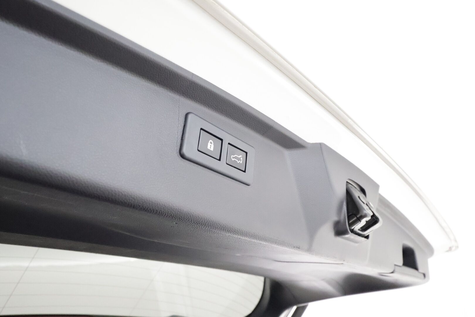 Subaru Outback 2021 2,5i Limited CVT **1Om Suomiauto / Adapt.Vakkari / Vetokoukku / Peruutuskamera / Lohko & Sisäpistoke / Nahkasisusta ** - 3,99 % KORKOTARJOUS TÄHÄN AUTOON - Navi / KeyLessGo / Kahdet renkaat / Supervarusteet!!  