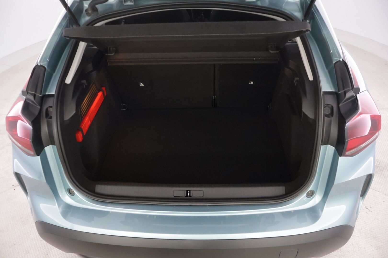 Citroen C4 2021 PureTech 100 Live Pack - * Lohko + sisälämmitin | Vakionopeudensäädin | Bluetooth | Navi | 2x Renkaat * 