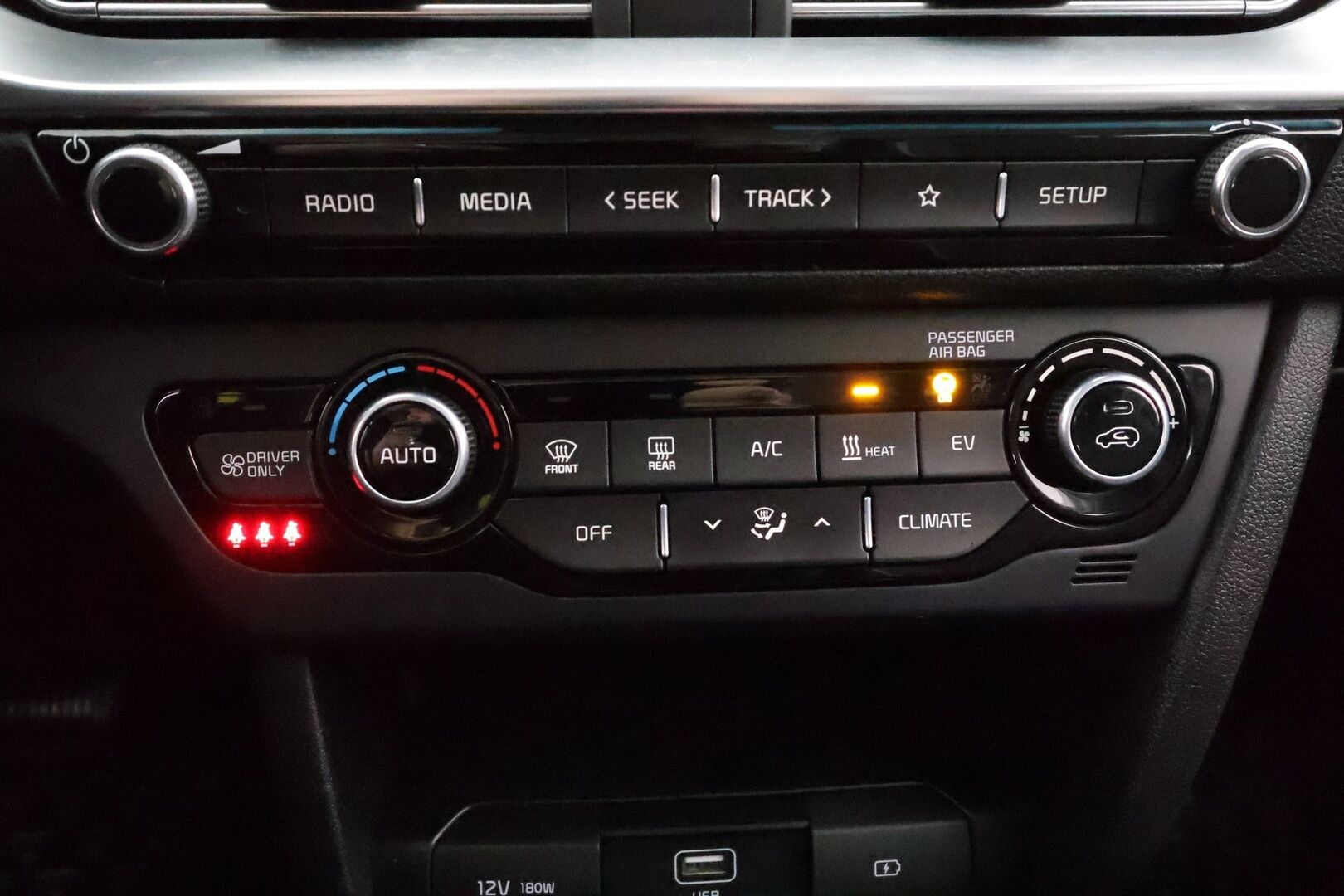 Kia NIRO 2022 EX 64 204 hv * ILP / ACC / P.Kamera / Kaistavahti / Digimittaristo / Apple&Android / Keyless * - Suomi-auto / 2x Latauskaapelit / Kahdet renkaat / Merkkihuollot - HULLUT JOULUT KORKOTARJOUS 2,49% 