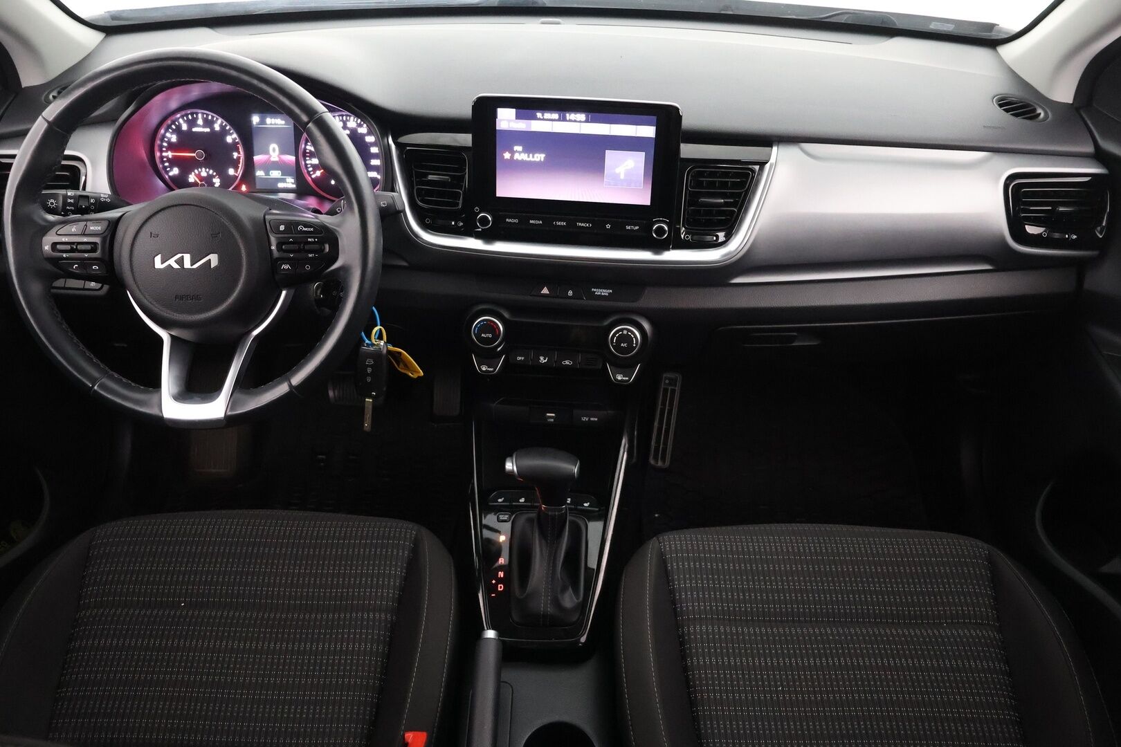 Kia Stonic 2022 1,0 T-GDI 100hv EX DCT - Merkkihuollettu | Vakkari | P-kamera | Apple & Android | Lohkolämmitin + sisäpistoke |