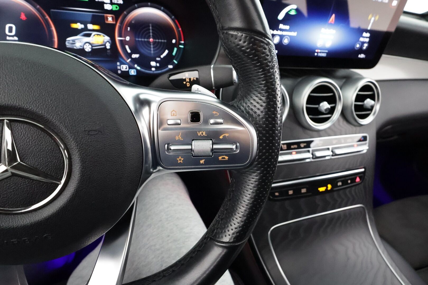 Mercedes-Benz GLC 2021 300 e 4MATIC A Business Coupé EQ Power AMG * Vakkari / 360° / Multibeam / Lasikattoluukku / Midline / Navi  * - Digimittaristo - HULLU BLACKWEEK KORKOTARJOUS 2,49%