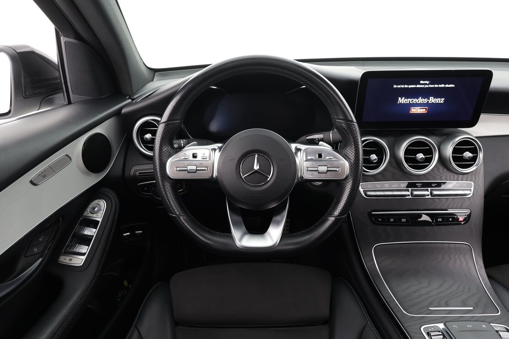 Mercedes-Benz GLC 2021 300 e 4MATIC A Business Coupé EQ Power AMG * Vakkari / 360° / Multibeam / Lasikattoluukku / Midline / Navi  * - Digimittaristo - HULLU BLACKWEEK KORKOTARJOUS 2,49%