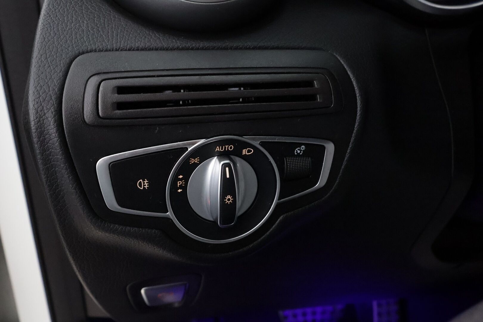 Mercedes-Benz GLC 2021 300 e 4MATIC A Business Coupé EQ Power AMG * Vakkari / 360° / Multibeam / Lasikattoluukku / Midline / Navi  * - Digimittaristo - HULLU BLACKWEEK KORKOTARJOUS 2,49%