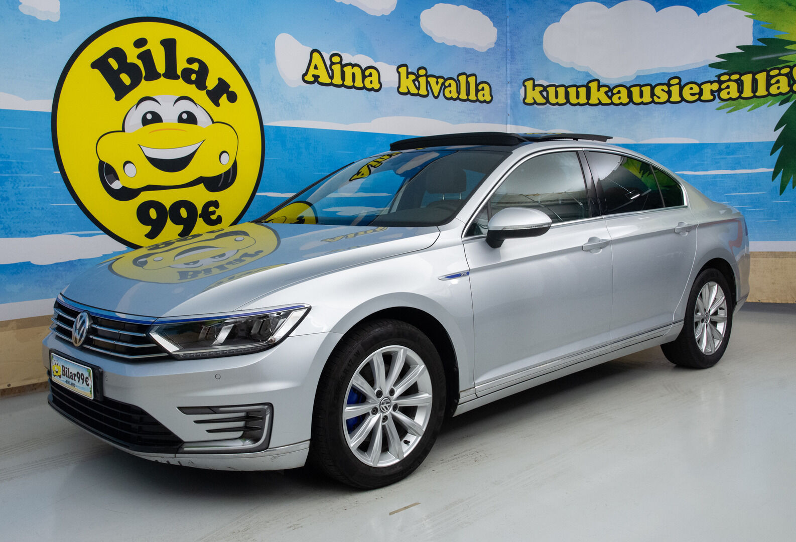 VOLKSWAGEN PASSAT 2016 Sedan GTE Plug-In Hybrid * Adapt.vakkari / Kattoikkuna / Alcantara / P-Kamera / - * Kahdet renkaat vanteilla / Panorama / Akku kuntotarkastettu - HULLUT AVAJAISHULINAT KORKOTARJOUS 3,29 %