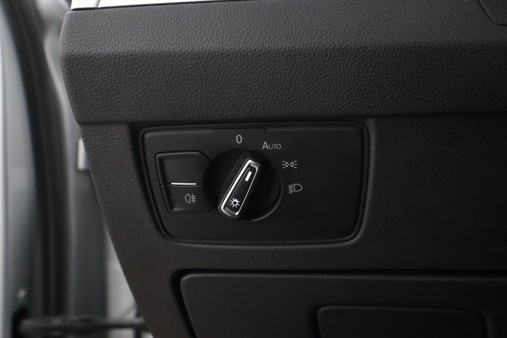 VOLKSWAGEN PASSAT 2016 Sedan GTE Plug-In Hybrid - | Adapt. Vakkari | Kattoikkuna | Alcantara | P-Kamera | Kahdet renkaat vanteilla | Panorama | Akku kuntotarkastettu |