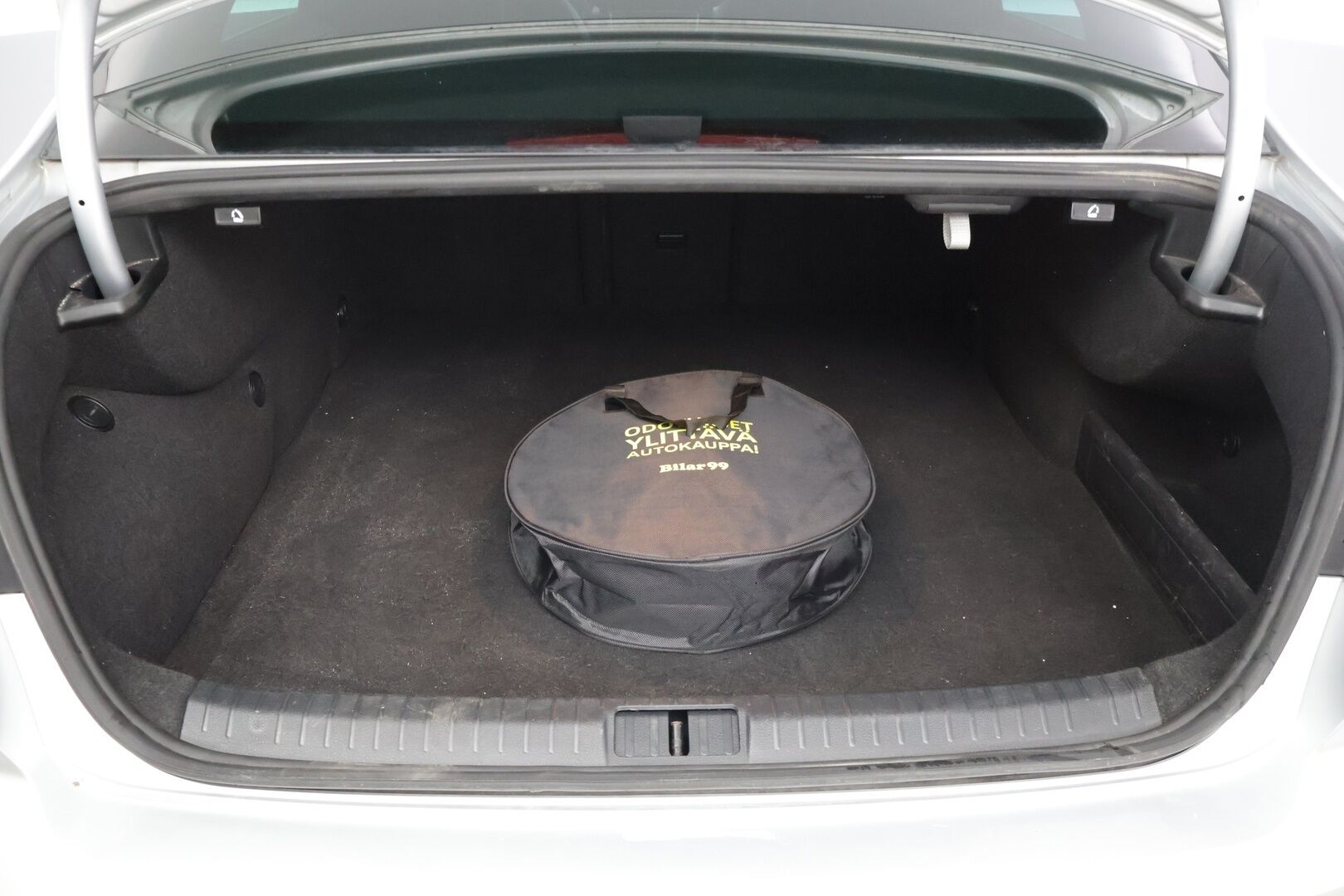 VOLKSWAGEN PASSAT 2016 Sedan GTE Plug-In Hybrid * Adapt.vakkari / Kattoikkuna / Alcantara / P-Kamera / - * Kahdet renkaat vanteilla / Panorama / Akku kuntotarkastettu - HULLUT AVAJAISHULINAT KORKOTARJOUS 3,29 %