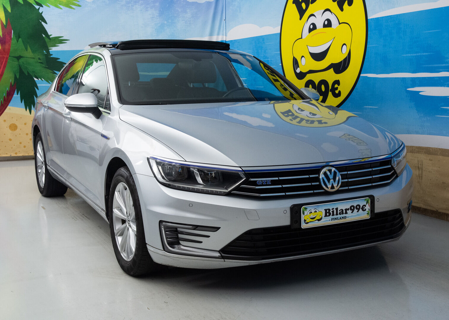VOLKSWAGEN PASSAT 2016 Sedan GTE Plug-In Hybrid * Adapt.vakkari / Kattoikkuna / Alcantara / P-Kamera / - * Kahdet renkaat vanteilla / Panorama / Akku kuntotarkastettu - HULLUT AVAJAISHULINAT KORKOTARJOUS 3,29 %