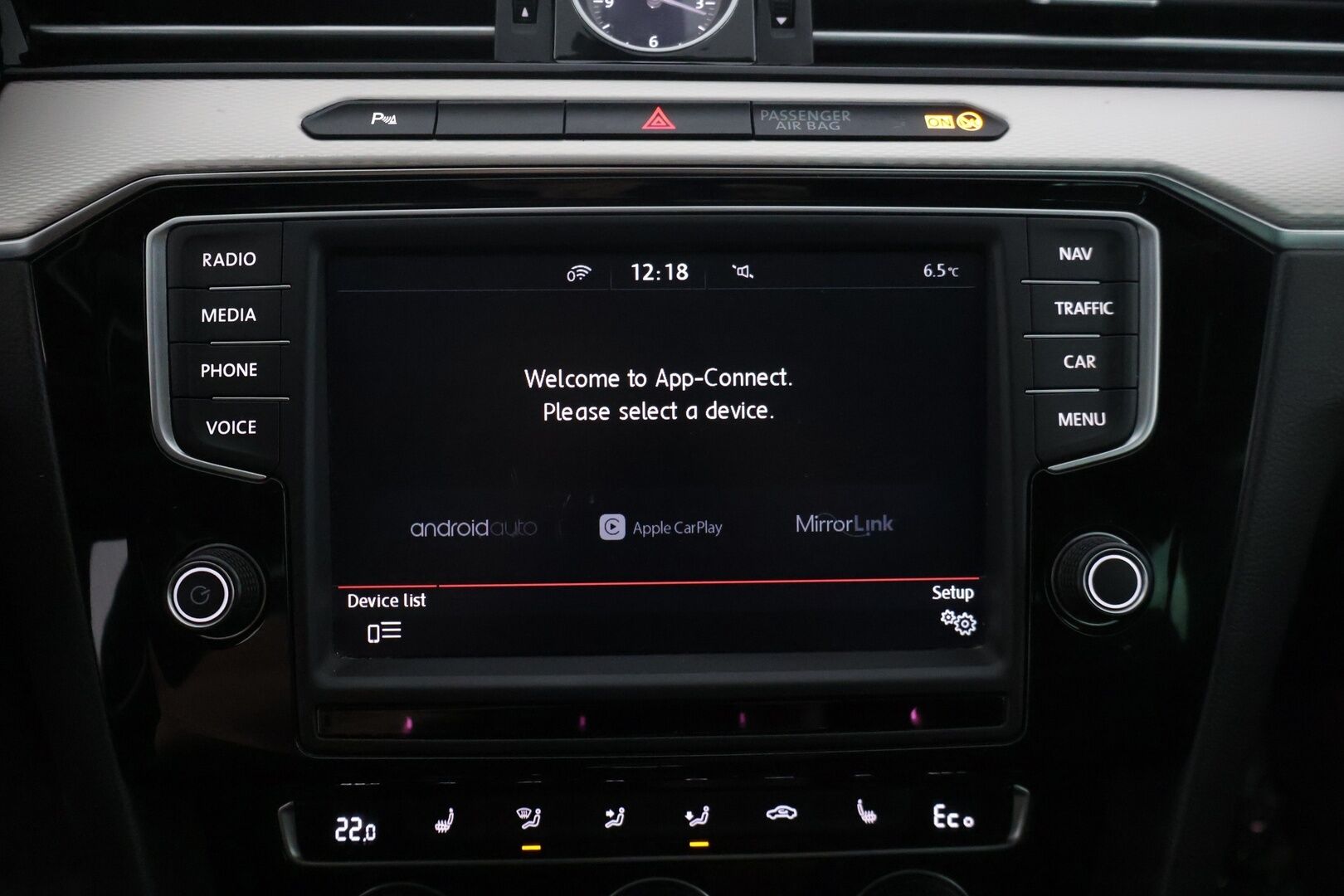VOLKSWAGEN PASSAT 2016 Sedan GTE Plug-In Hybrid - | Adapt. Vakkari | Kattoikkuna | Alcantara | P-Kamera | Kahdet renkaat vanteilla | Panorama | Akku kuntotarkastettu |