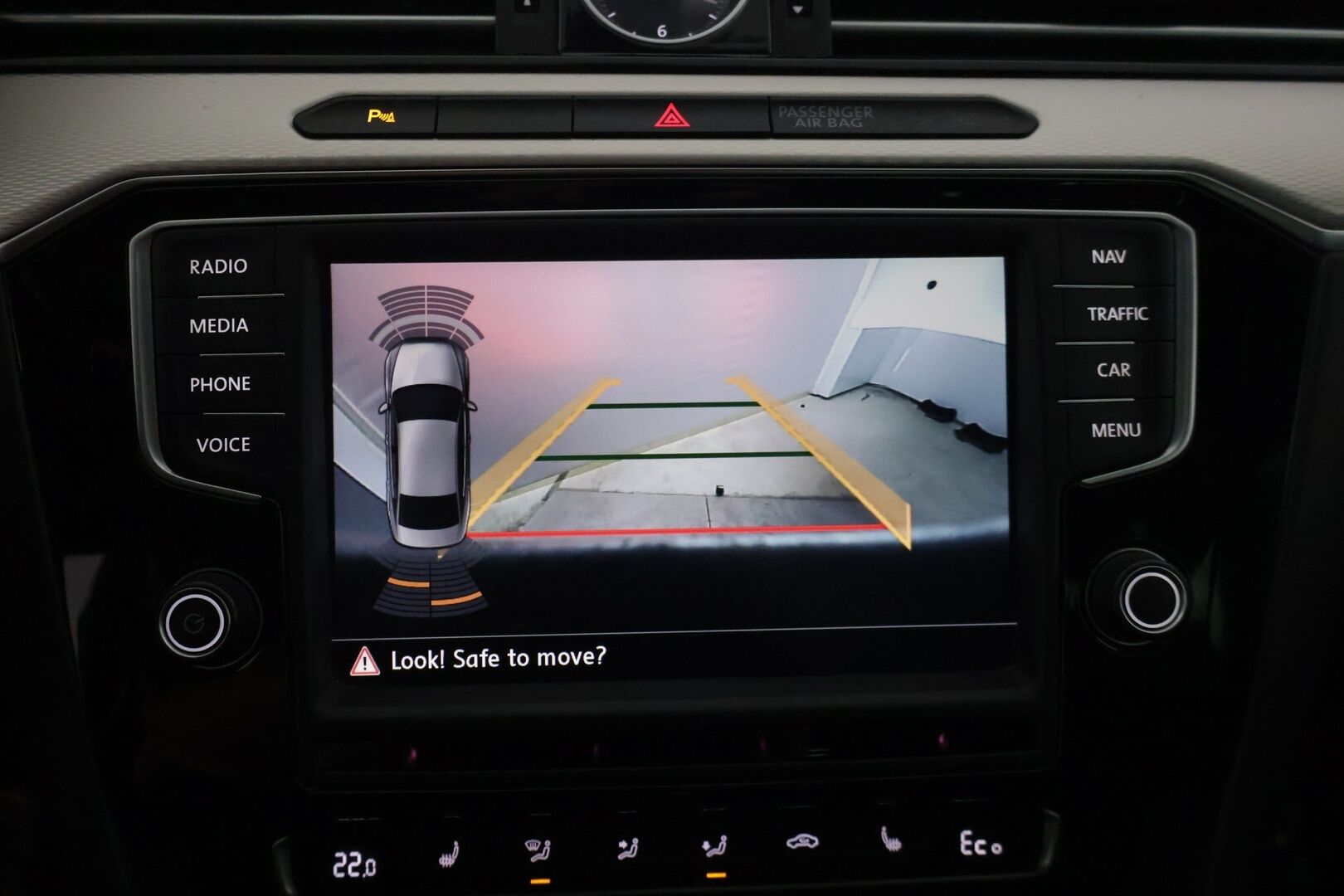 VOLKSWAGEN PASSAT 2016 Sedan GTE Plug-In Hybrid - | Adapt. Vakkari | Kattoikkuna | Alcantara | P-Kamera | Kahdet renkaat vanteilla | Panorama | Akku kuntotarkastettu |
