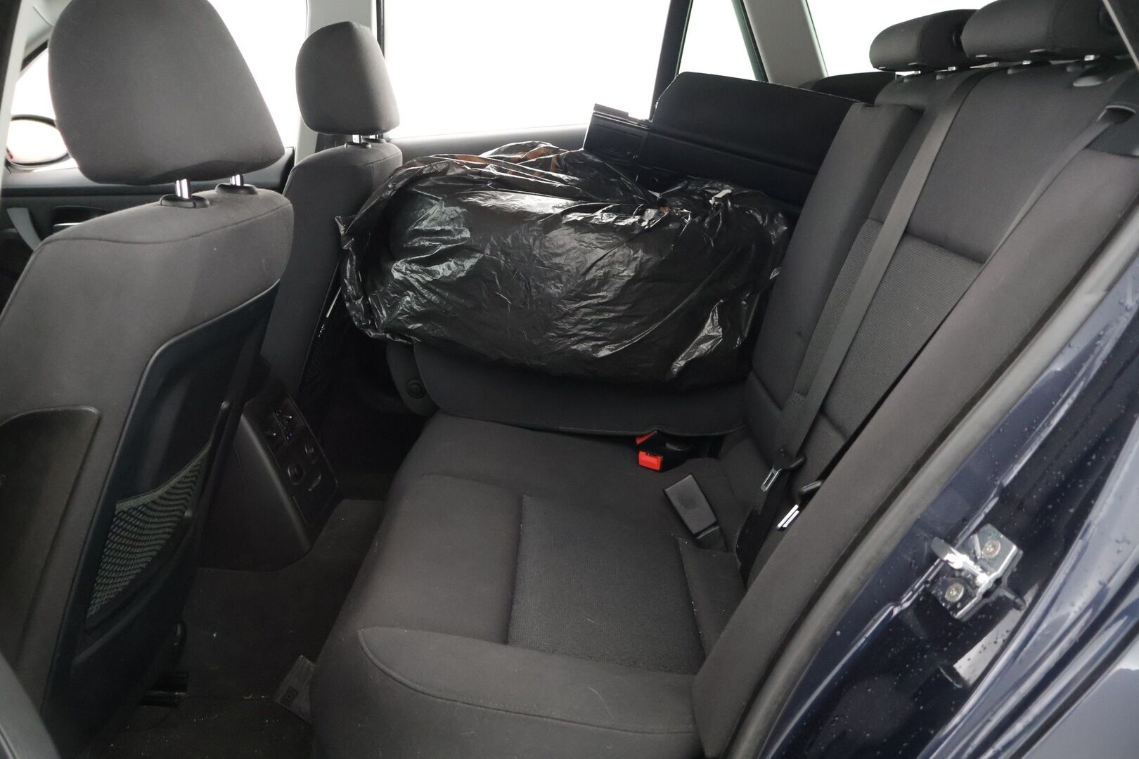 BMW 330 2007 xiA E91 Touring - YritysOutlet - Myydään vain yrityksille  **Sporttipenkit muistilla / Webasto / ACC / iDrive** - Kahdet renkaat vanteineen ja kattava huoltohistoria!