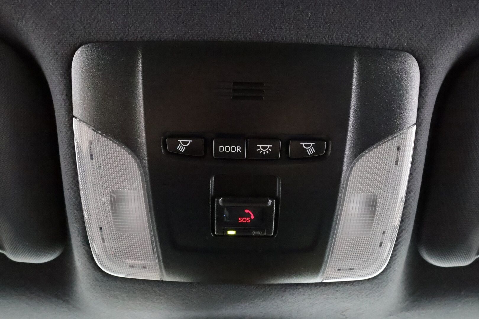 Toyota Corolla 2023 Touring Sports 1,8 Hybrid Prestige Edition * ACC / P.kamera / LED / Navi / Puolinahat / KeylessGo / Sähköluukku * - 1.Om Suomi-auto / Kahdet renkaat aluvanteilla / Merkkihuollettu