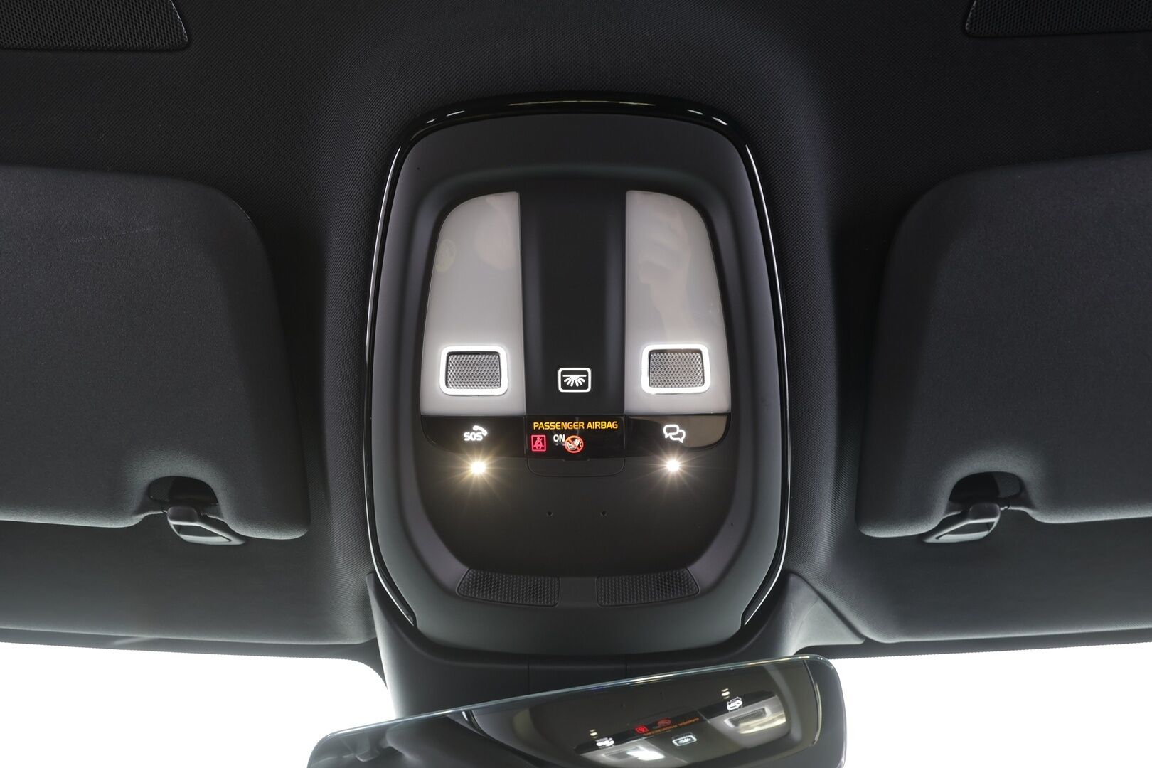 Volvo V60 2023 T6 AWD Long Range Plus Dark aut - | H&K | ACC | Full-LED | P.Kamera | Sporttipenkit Muistilla | Navi | Kaistavahti | Katveavustin | Keyless | Lisälämmitin | 1-om Suomi-auto | 2x Latauskaapelit | Kahdet renkaat | Merkkihuollot |