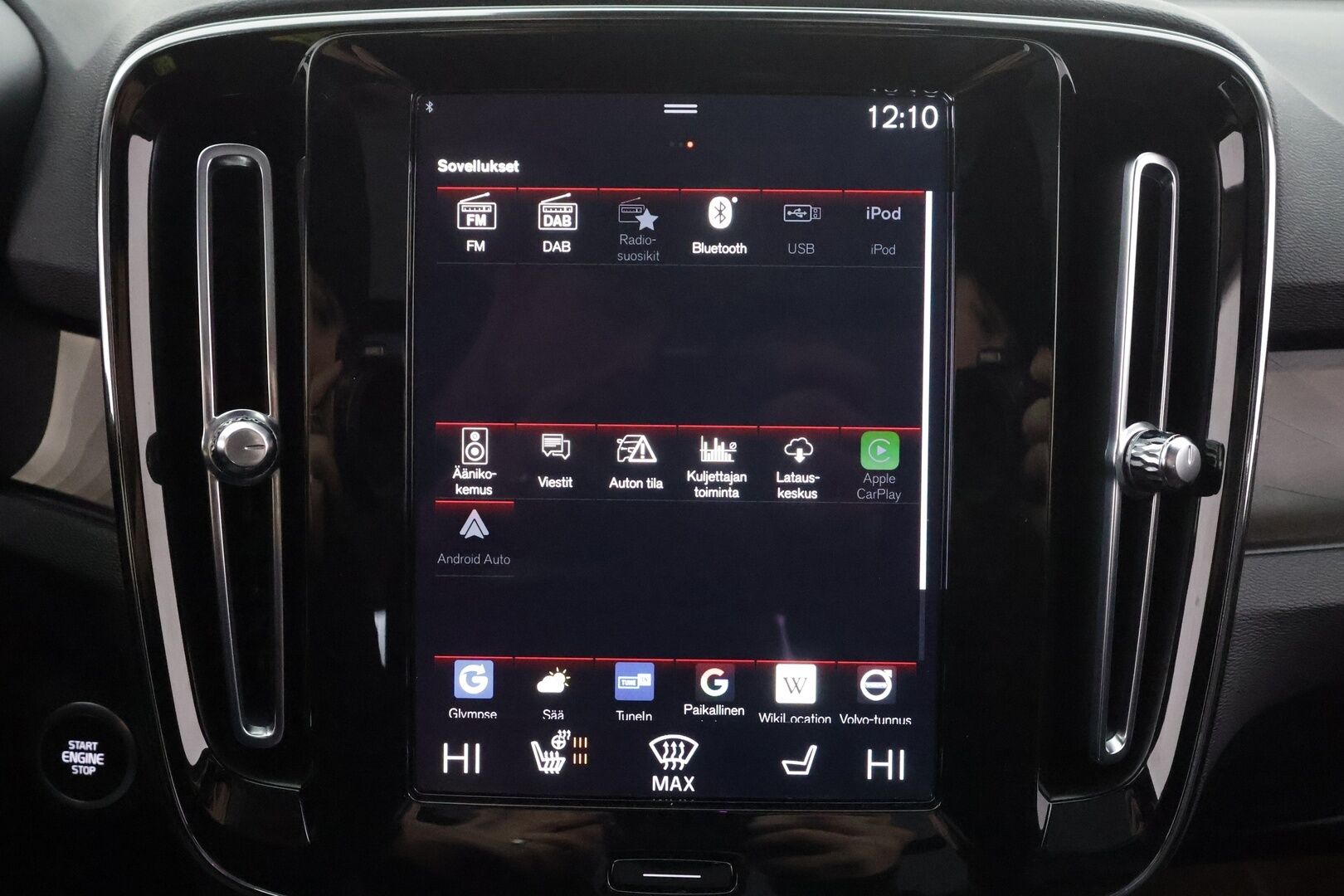 Volvo XC40 2023 T5 TwE Ultimate Bright aut * ACC / 360° / LED / Muistipenkki / Panorama / Koukku / Sporttinahat / KeylessGo / BLIS / H&K * - 1.Om Suomi-auto / Kahdet renkaat aluvanteilla / Merkkihuollettu