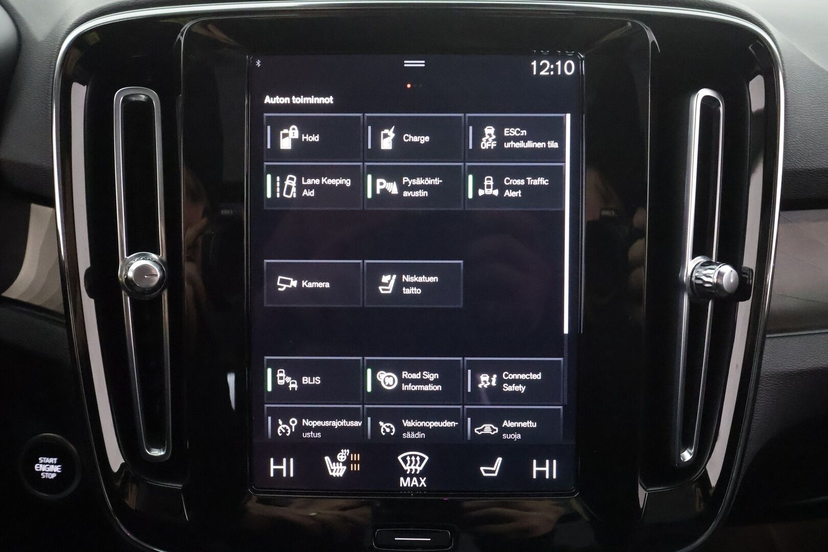 Volvo XC40 2023 T5 TwE Ultimate Bright aut * ACC / 360° / LED / Muistipenkki / Panorama / Koukku / Sporttinahat / KeylessGo / BLIS / H&K * - 1.Om Suomi-auto / Kahdet renkaat aluvanteilla / Merkkihuollettu