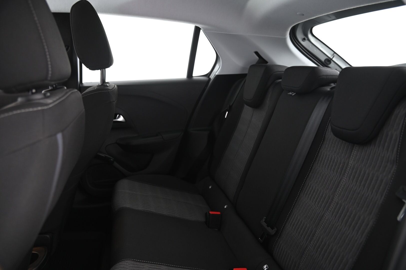 Opel Corsa-e 2023 5-ov Edition 136 automaatti - Vetokoukku / P-kamera / Ratinlämmitin / Apple carplay&Android auto 