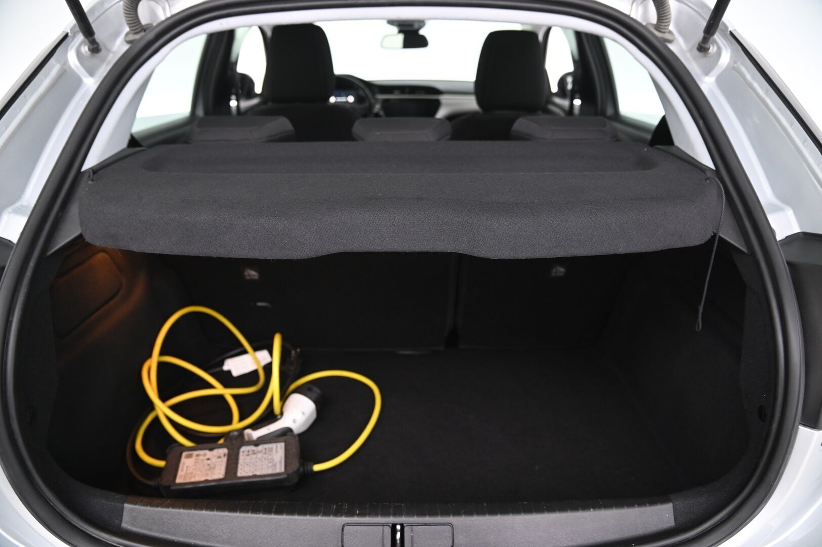 Opel Corsa-e 2023 5-ov Edition 136 automaatti - Vetokoukku / P-kamera / Ratinlämmitin / Apple carplay&Android auto 