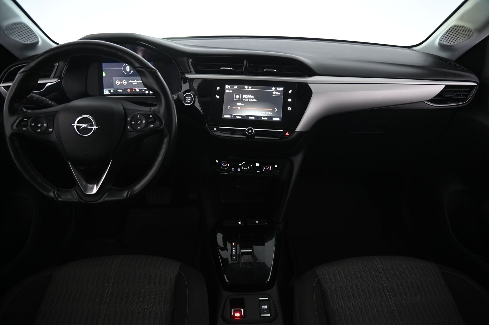 Opel Corsa-e 2023 5-ov Edition 136 automaatti - Vetokoukku / P-kamera / Ratinlämmitin / Apple carplay&Android auto 