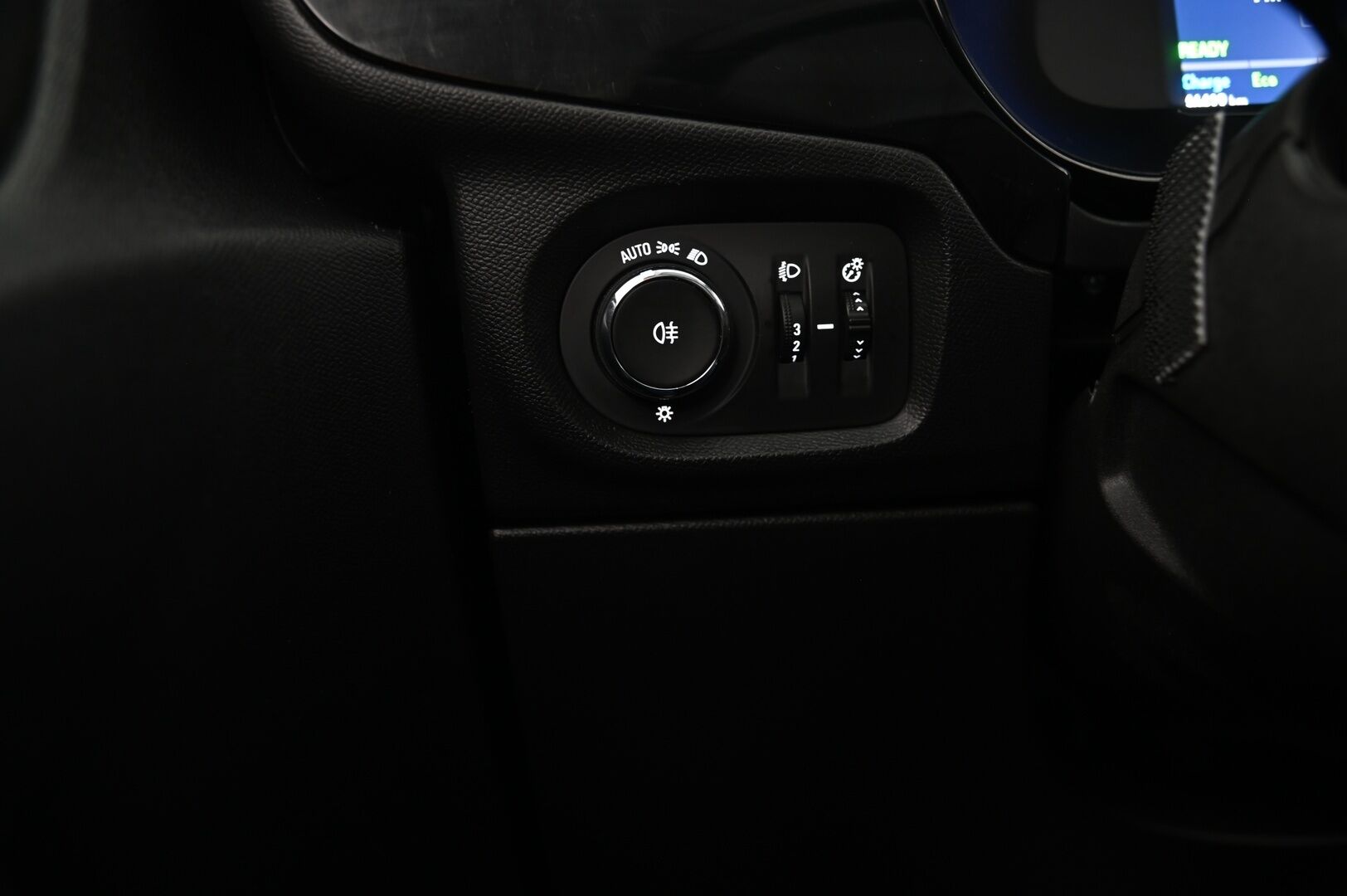 Opel Corsa-e 2023 5-ov Edition 136 automaatti - Vetokoukku / P-kamera / Ratinlämmitin / Apple carplay&Android auto 