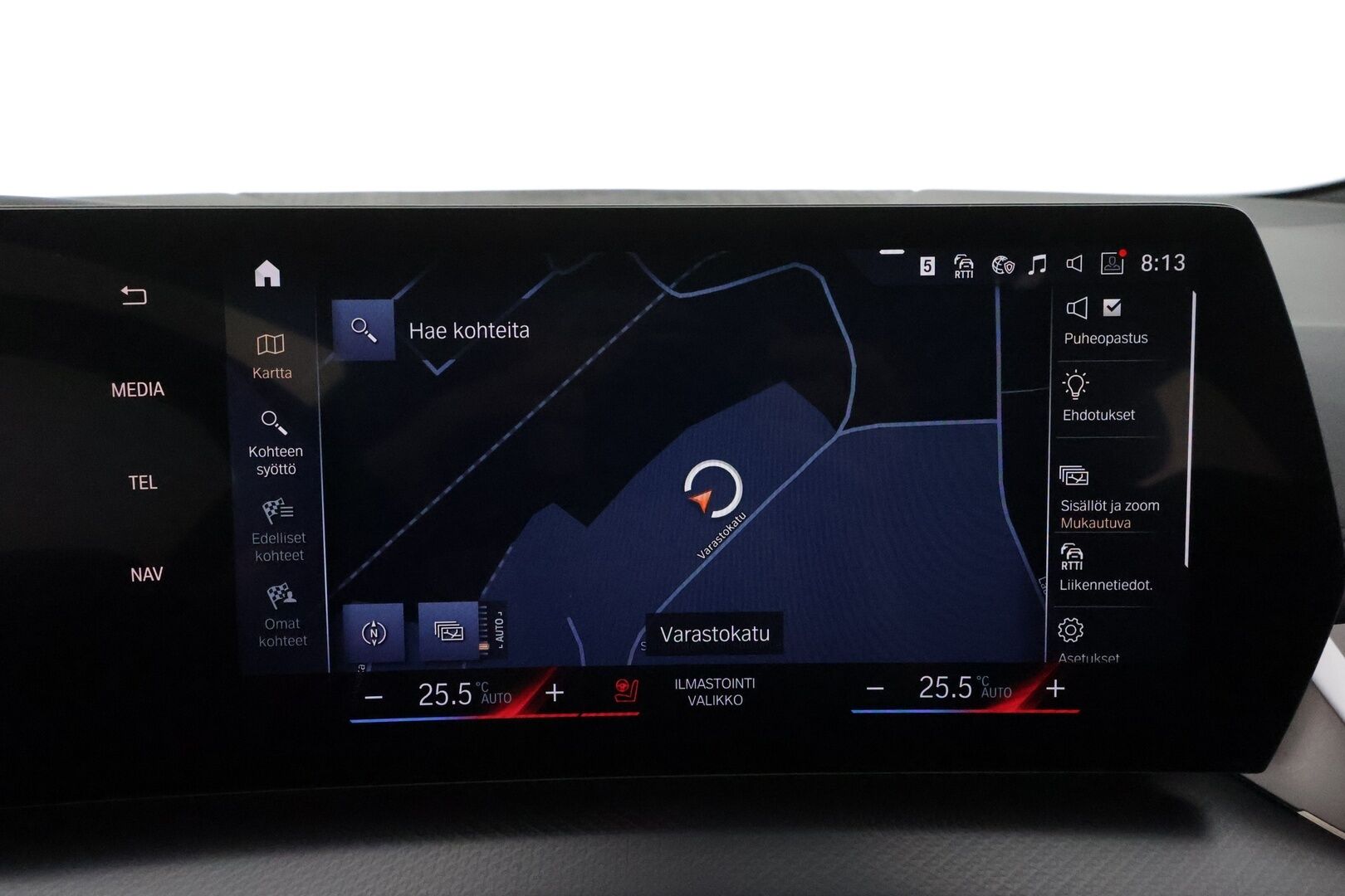 BMW 225 2023 U06 Active Tourer 225e xDrive Charged Edition M Sport **H&K / Panorama / Adapt. LED / Hierovat sporttipenkit / Koukku** - 3,99 % KORKOTARJOUS TÄHÄN AUTOON - Akku kuntotarkastettu! / 1-om. Suomi-auto / BMW Kattoboksi / Merkkihuollettu 