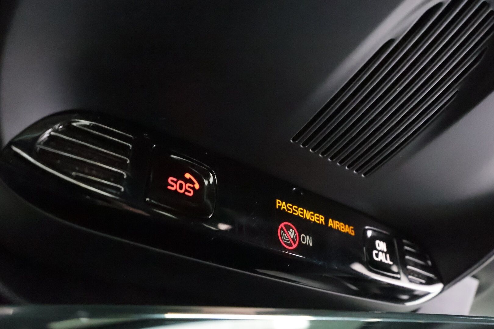 Volvo XC90 2020 T8 TwE AWD Inscription aut 7-P * ACC / HUD / Panorama / Ilma-alusta / Muistpenkit / Ilmastoidut nahat / Koukku / Full LED / 360° * - Webasto / Hierovat penkit / Kahdet renkaat aluvanteilla / Merkkihuollettu