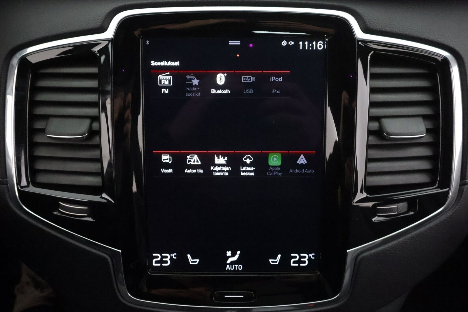 Volvo XC90 2020 T8 TwE AWD Inscription aut 7-P * ACC / HUD / Panorama / Ilma-alusta / Muistpenkit / Ilmastoidut nahat / Koukku / Full LED / 360° * - Webasto / Hierovat penkit / Kahdet renkaat aluvanteilla / Merkkihuollettu