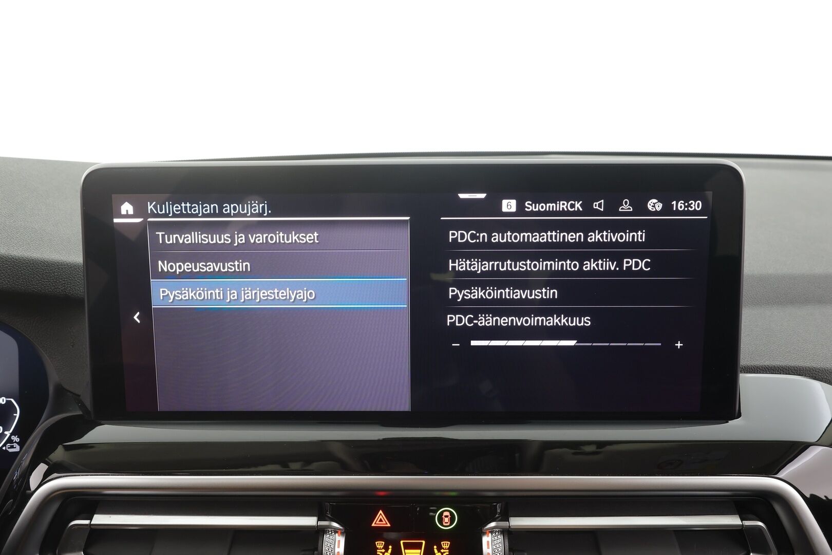 BMW X3 2023 G01 xDrive 30e A Charged Edition - ACC | Lisälämmitin | Vetokoukku | Hifit | LED | Comfort access | Sporttinahat | P.kamera | 1.Om Suomi-auto | Kahdet Renkaat | Merkkihuollettu |