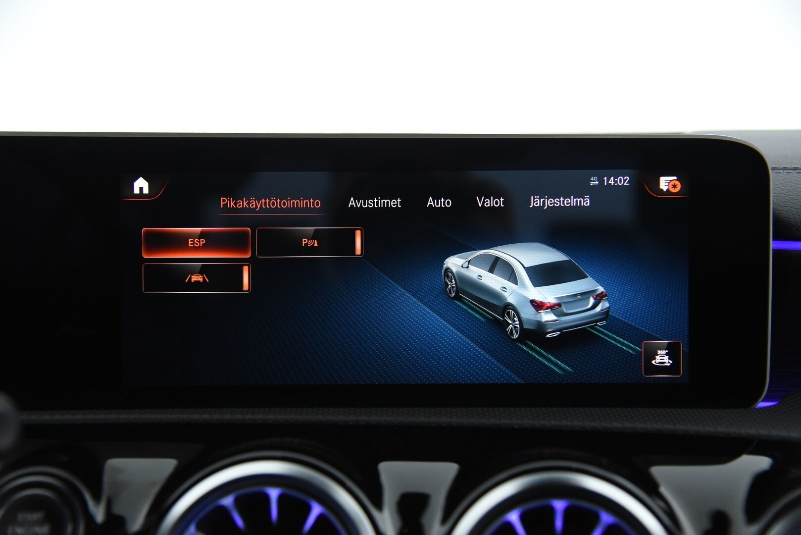 Mercedes-Benz A 2020 250 e A AMG Exclusive EQ Power / Multibeam / Ilmastoidut Nahat / 360° / Keyless / BLIS / Apple & Android - 3,99 % KORKOTARJOUS TÄHÄN AUTOON - Distronic Pro / Burmester / Widescreen / CCS-lataus / Night -paketti / Merkkihuollettu / Huippuvarusteet!
