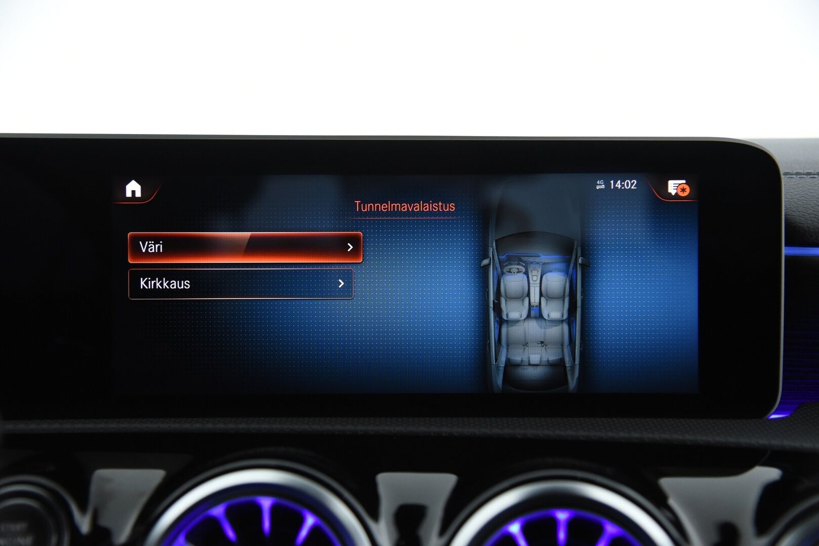 Mercedes-Benz A 2020 250 e A AMG Exclusive EQ Power / Multibeam / Ilmastoidut Nahat / 360° / Keyless / BLIS / Apple & Android - 3,99 % KORKOTARJOUS TÄHÄN AUTOON - Distronic Pro / Burmester / Widescreen / CCS-lataus / Night -paketti / Merkkihuollettu / Huippuvarusteet!