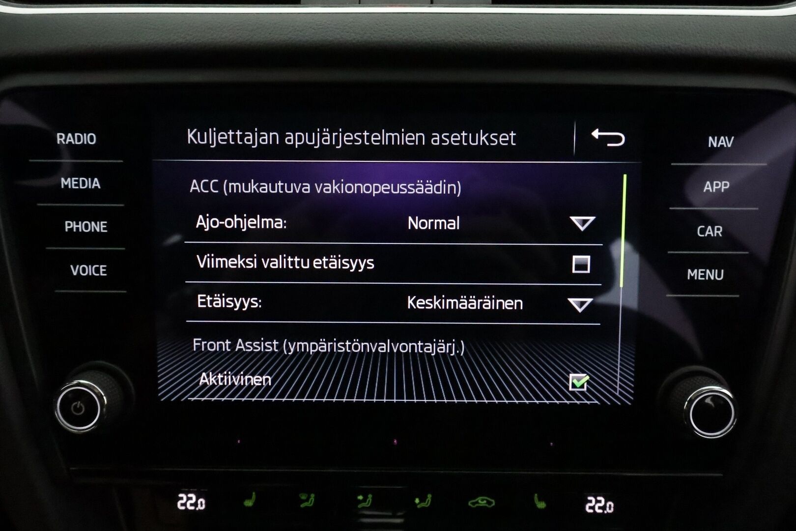 Skoda Octavia 2020 Combi 2,0 TDI 184 4x4 Scout DSG Autom. **Webasto / Koukku / Adapt.Vakkari / LED-valot / P.Kamera / Navi / Keyless** - Kahdet Renkaat 