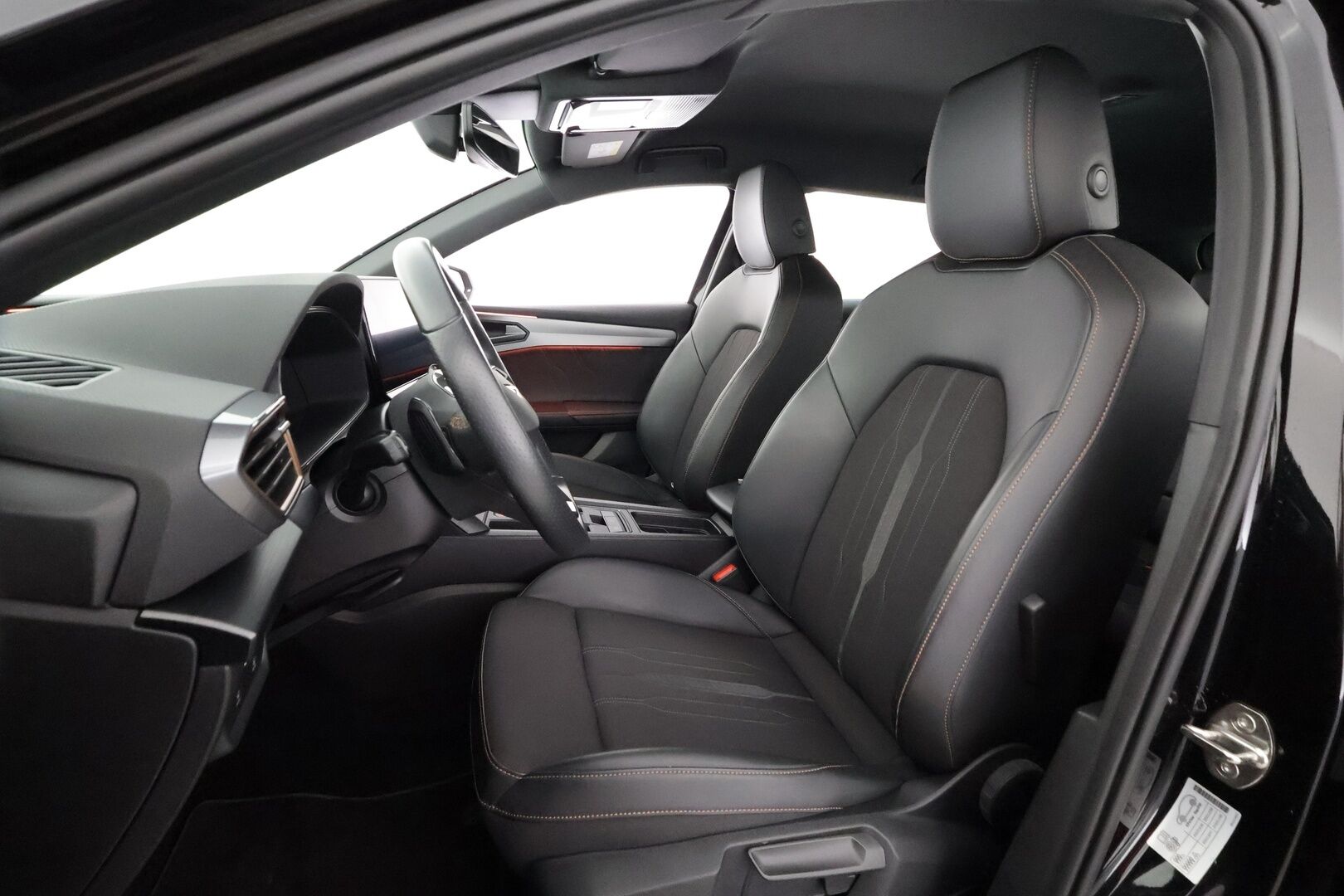 Cupra Leon Sportstourer 2023 1.5 eTSI 110 kW MHEV DSG - | ACC | LED | P.Kamera | Navi | Kaistavahti | Keyless | Apple&Android | Suomi-auto | Kahdet renkaat | Merkkihuollot |