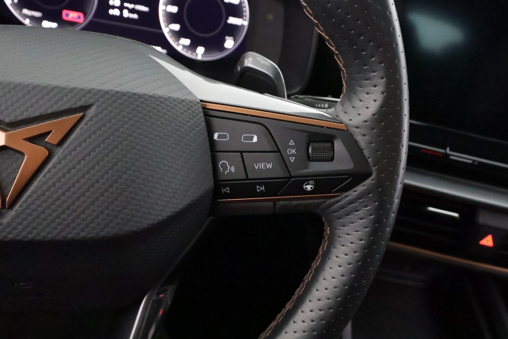 Cupra Leon Sportstourer 2023 1.5 eTSI 110 kW MHEV DSG - | ACC | LED | P.Kamera | Navi | Kaistavahti | Keyless | Apple&Android | Suomi-auto | Kahdet renkaat | Merkkihuollot |