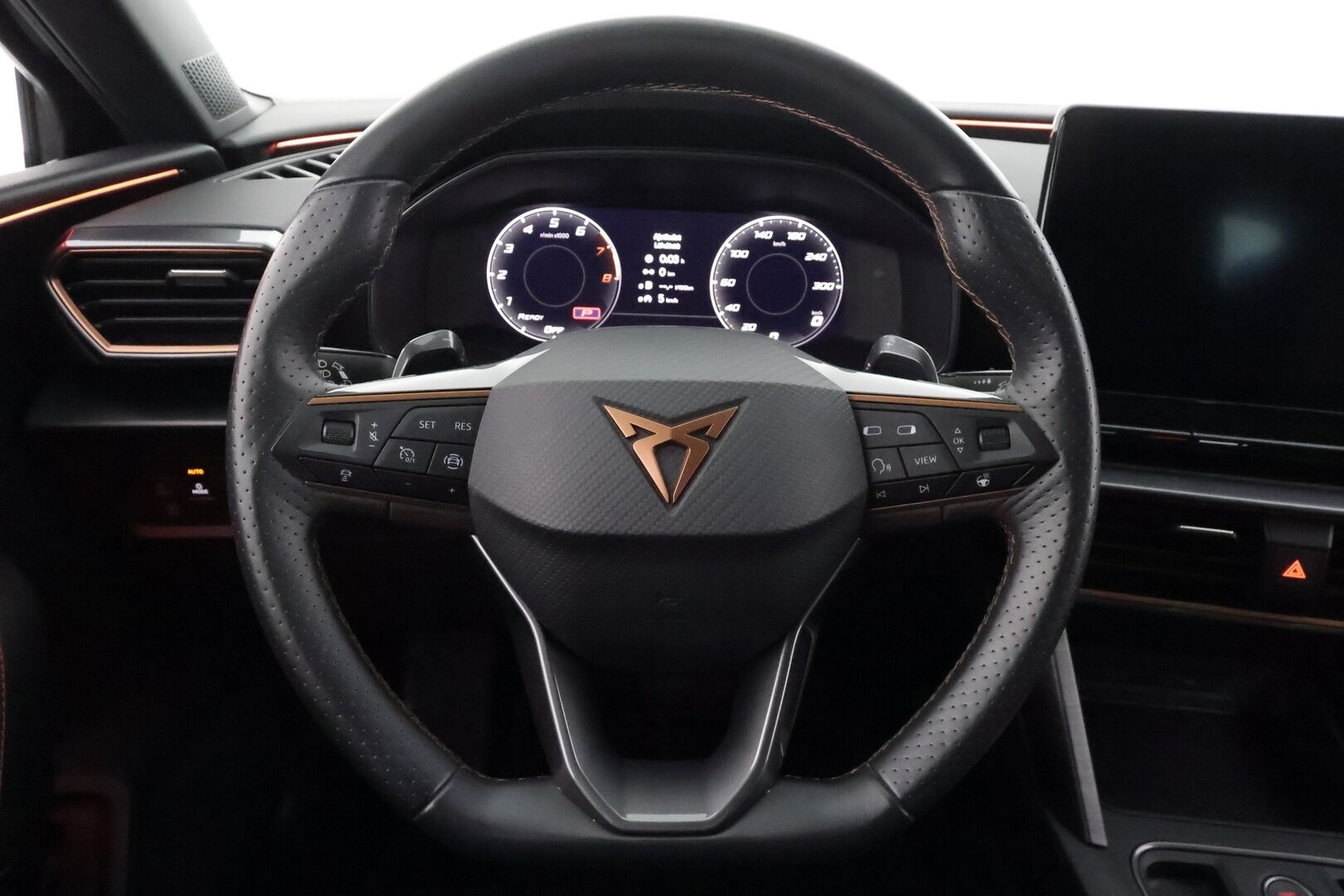 Cupra Leon Sportstourer 2023 1.5 eTSI 110 kW MHEV DSG - | ACC | LED | P.Kamera | Navi | Kaistavahti | Keyless | Apple&Android | Suomi-auto | Kahdet renkaat | Merkkihuollot |