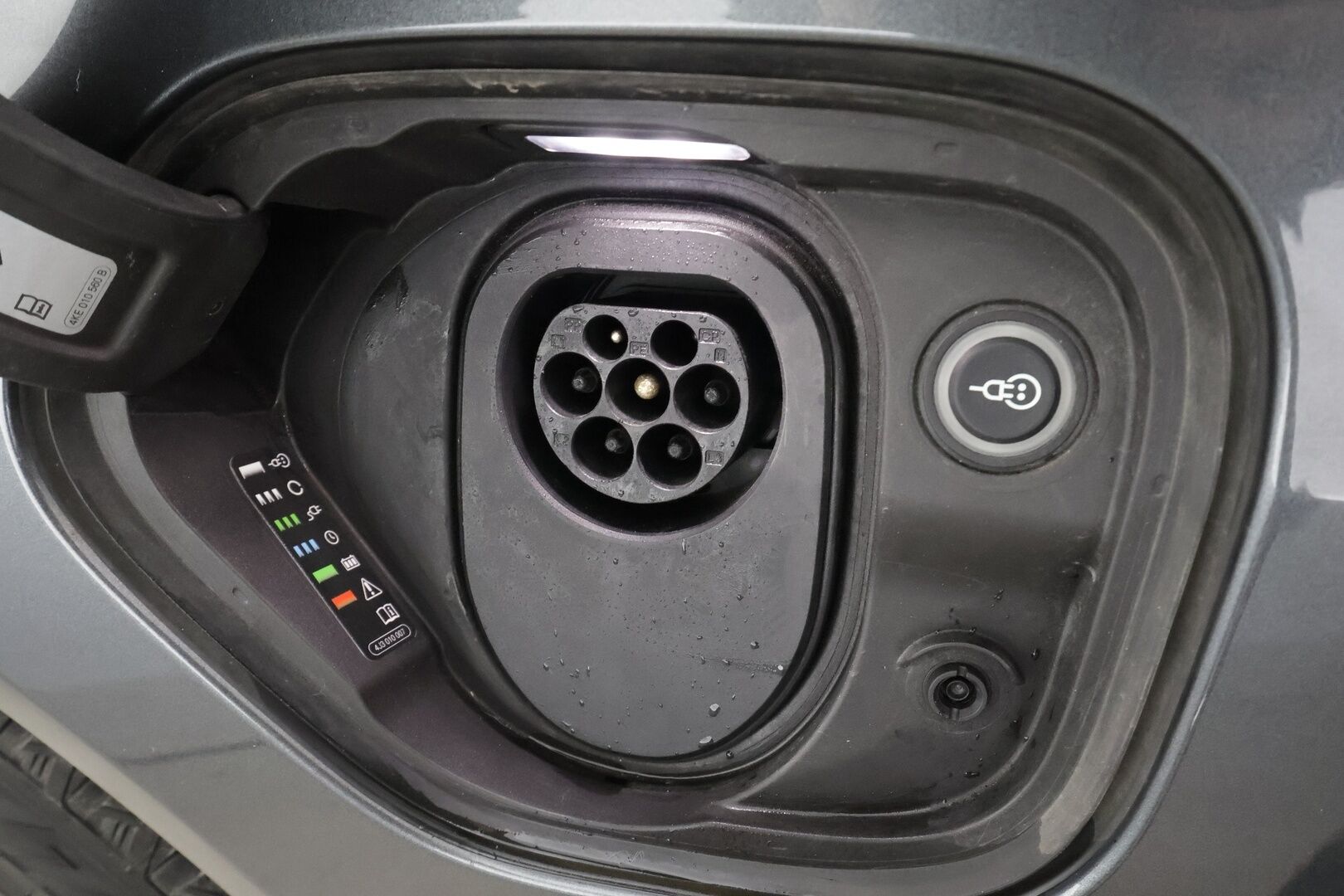 Audi e-tron GT 2023 60 quattro * ACC / B&O / Ilma-alusta / P.kamera / Matrix LED / ILP / Lasikatto / Keyless / Sähköpenkit * - 1.Om Suomi-auto / Akku kuntotarkastettu / Merkkihuollettu