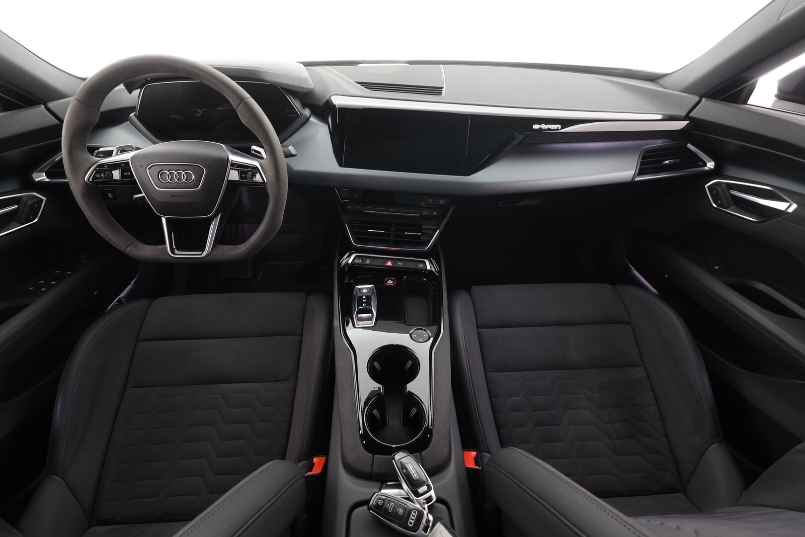 Audi e-tron GT 2023 60 quattro * ACC / B&O / Ilma-alusta / P.kamera / Matrix LED / ILP / Lasikatto / Keyless / Sähköpenkit * - 1.Om Suomi-auto / Akku kuntotarkastettu / Merkkihuollettu