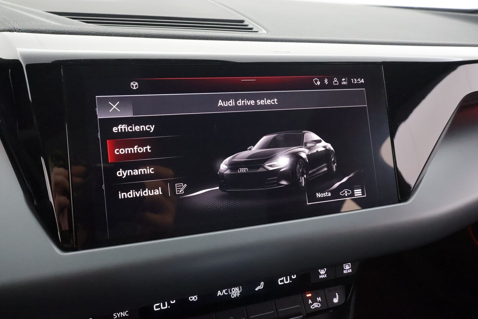 Audi e-tron GT 2023 60 quattro * ACC / B&O / Ilma-alusta / P.kamera / Matrix LED / ILP / Lasikatto / Keyless / Sähköpenkit * - 1.Om Suomi-auto / Akku kuntotarkastettu / Merkkihuollettu