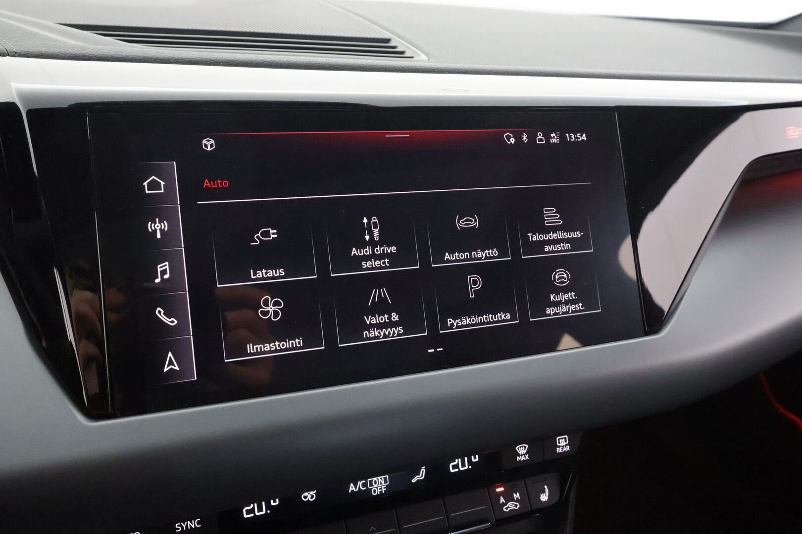 Audi e-tron GT 2023 60 quattro * ACC / B&O / Ilma-alusta / P.kamera / Matrix LED / ILP / Lasikatto / Keyless / Sähköpenkit * - 1.Om Suomi-auto / Akku kuntotarkastettu / Merkkihuollettu