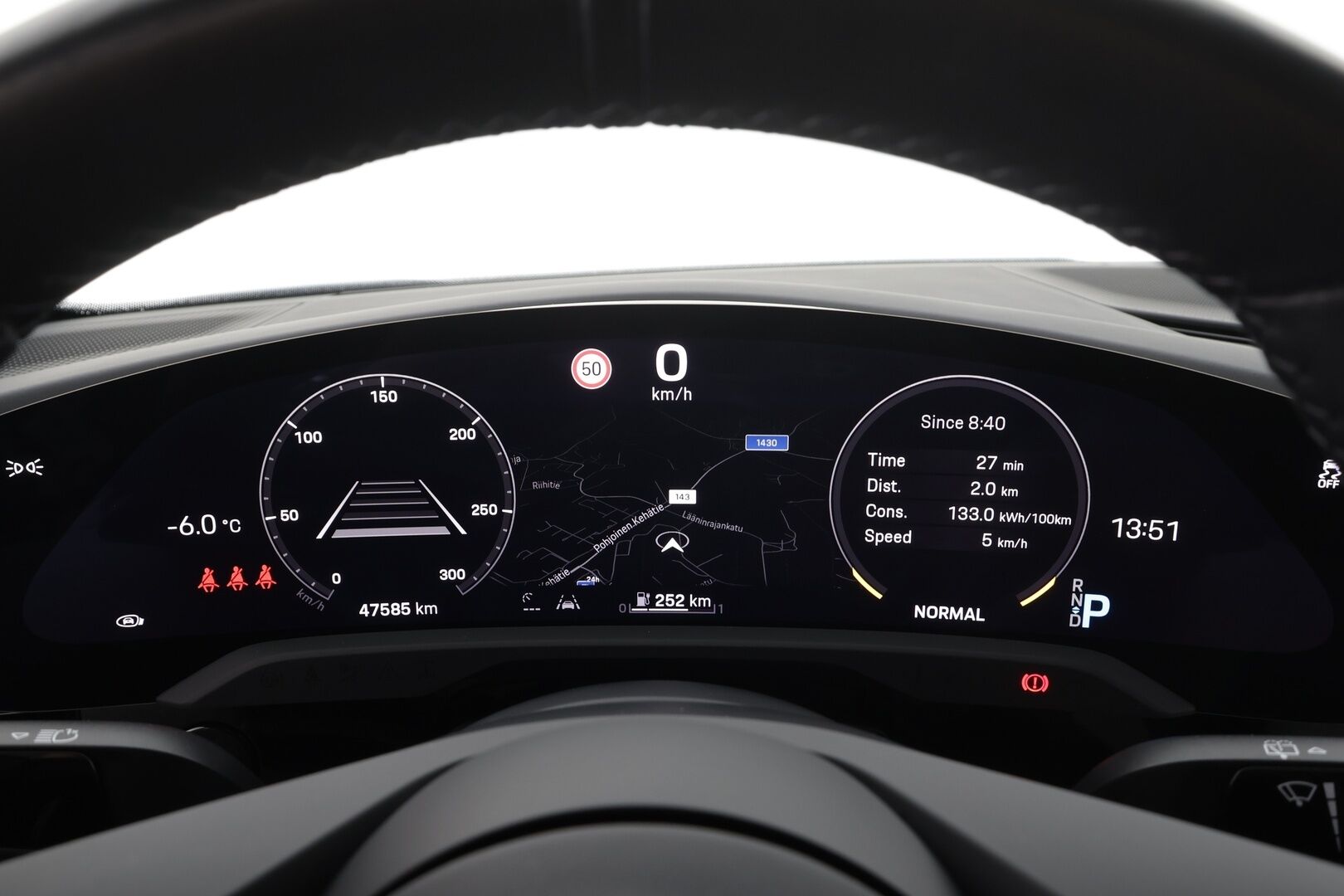 Porsche Taycan 2023 4 Cross Turismo * ACC / 360° / ILP / Muistipenkit / PDLS+ / PASM / Sport Chrono / Lasikatto / Comfort Access / Navi * - Suomi-auto / Kahdet renkaat aluvanteilla / Merkkihuollettu / Akku kuntotarkastettu