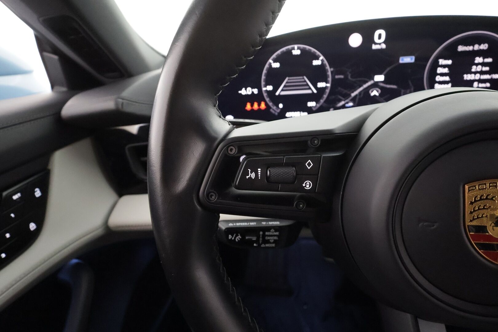 Porsche Taycan 2023 4 Cross Turismo * ACC / 360° / ILP / Muistipenkit / PDLS+ / PASM / Sport Chrono / Lasikatto / Comfort Access / Navi * - Suomi-auto / Kahdet renkaat aluvanteilla / Merkkihuollettu / Akku kuntotarkastettu