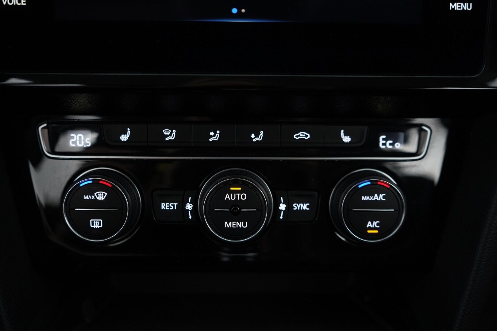 VOLKSWAGEN PASSAT 2020 Variant GTE Plug-In Hybrid 160 kW (218 hv) DSG-automaatti *ACC / Kamera / S.Vetokoukku / Webasto / Keyless* - Kahdet renkaat alumiinivantein / Viimeisin huolto 172tkm / Molemmat laturit