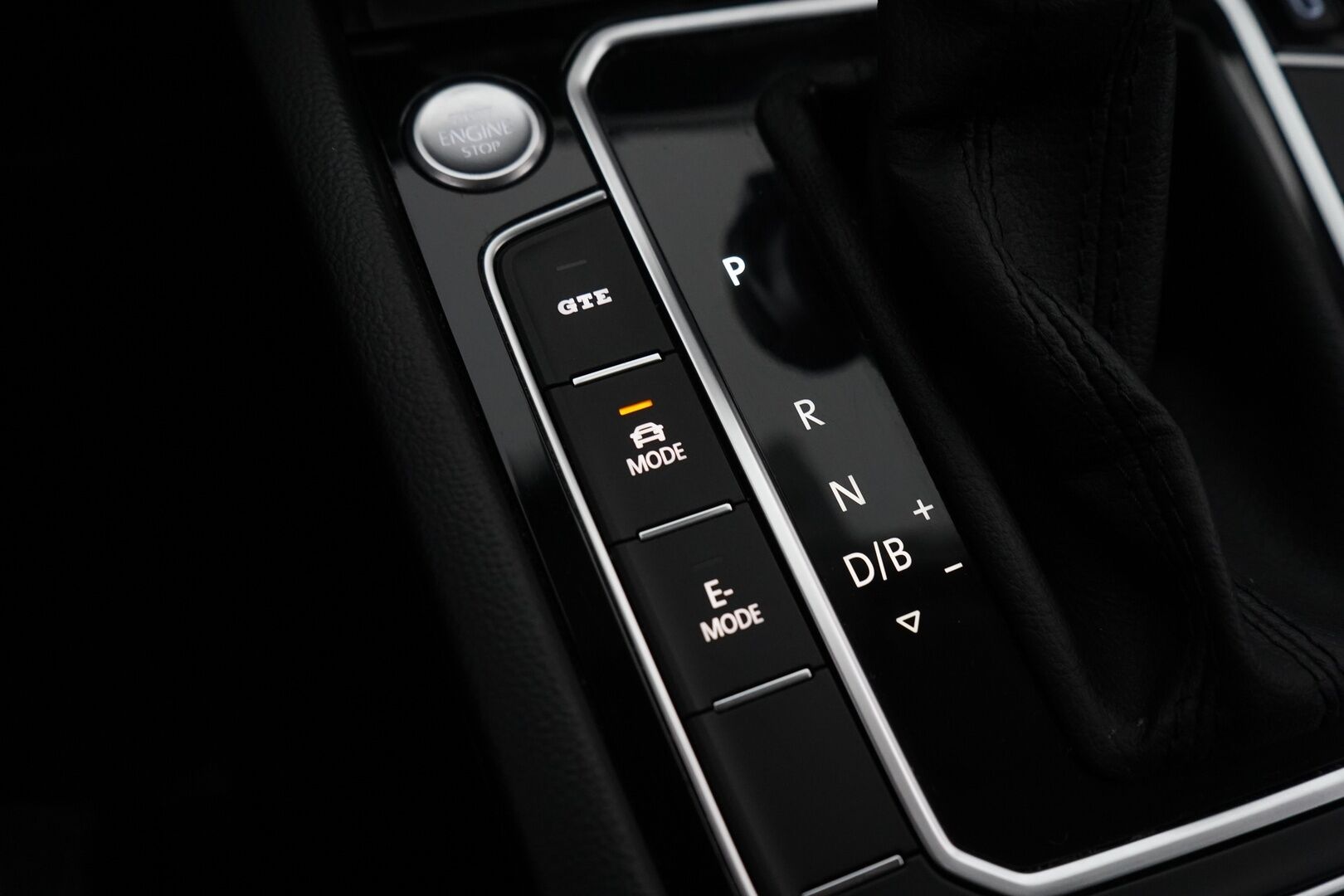 VOLKSWAGEN PASSAT 2020 Variant GTE Plug-In Hybrid 160 kW (218 hv) DSG-automaatti *ACC / Kamera / S.Vetokoukku / Webasto / Keyless* - Kahdet renkaat alumiinivantein / Viimeisin huolto 172tkm / Molemmat laturit