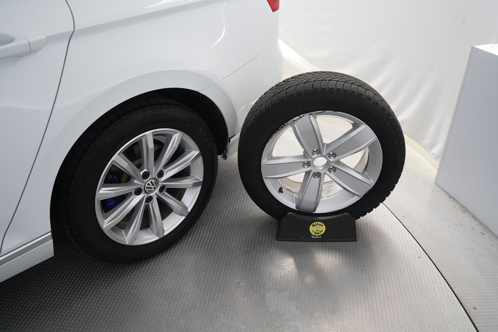 VOLKSWAGEN PASSAT 2020 Variant GTE Plug-In Hybrid 160 kW (218 hv) DSG-automaatti *ACC / Kamera / S.Vetokoukku / Webasto / Keyless* - Kahdet renkaat alumiinivantein / Viimeisin huolto 172tkm / Molemmat laturit