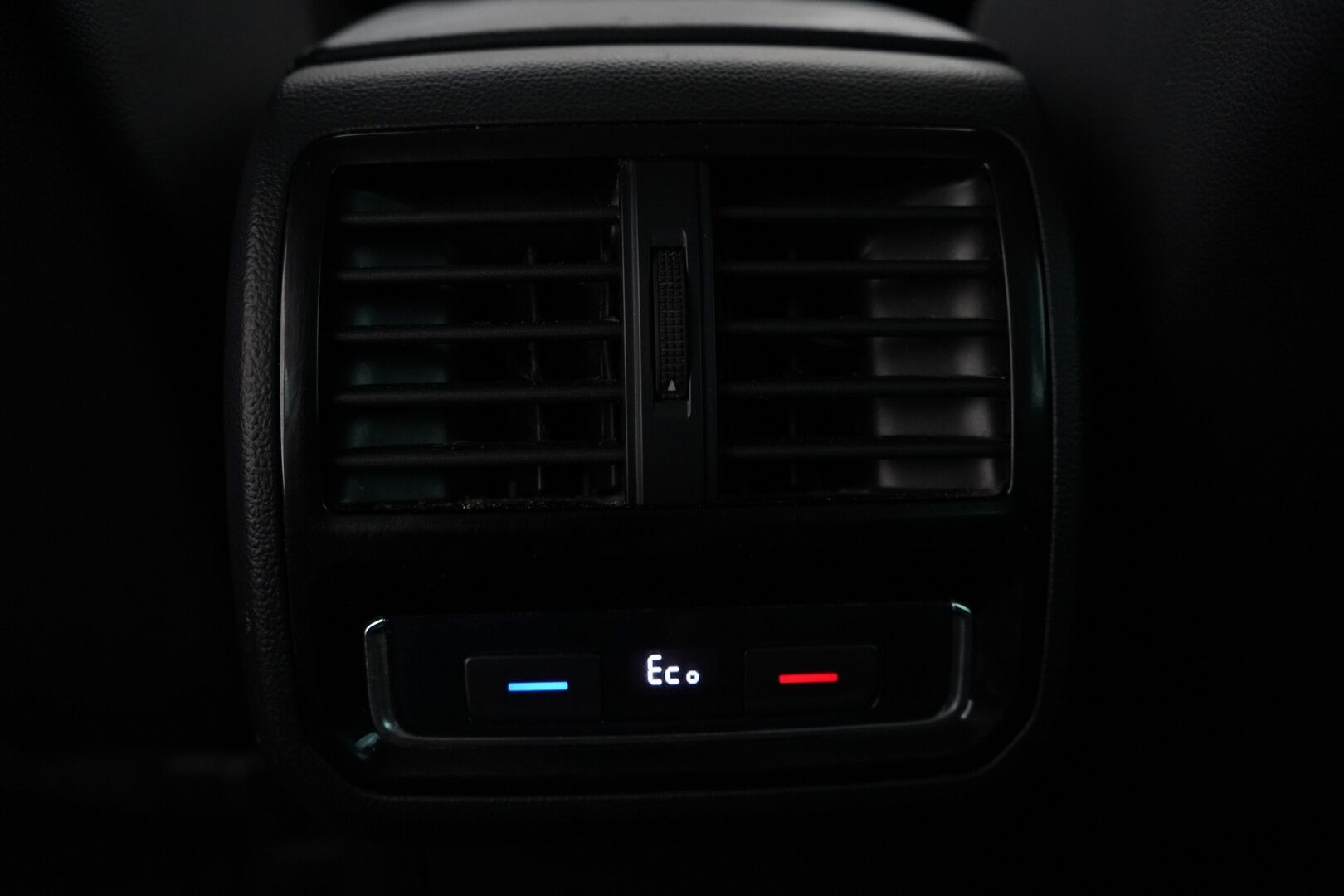 VOLKSWAGEN PASSAT 2020 Variant GTE Plug-In Hybrid 160 kW (218 hv) DSG-automaatti *ACC / Kamera / S.Vetokoukku / Webasto / Keyless* - Kahdet renkaat alumiinivantein / Viimeisin huolto 172tkm / Molemmat laturit