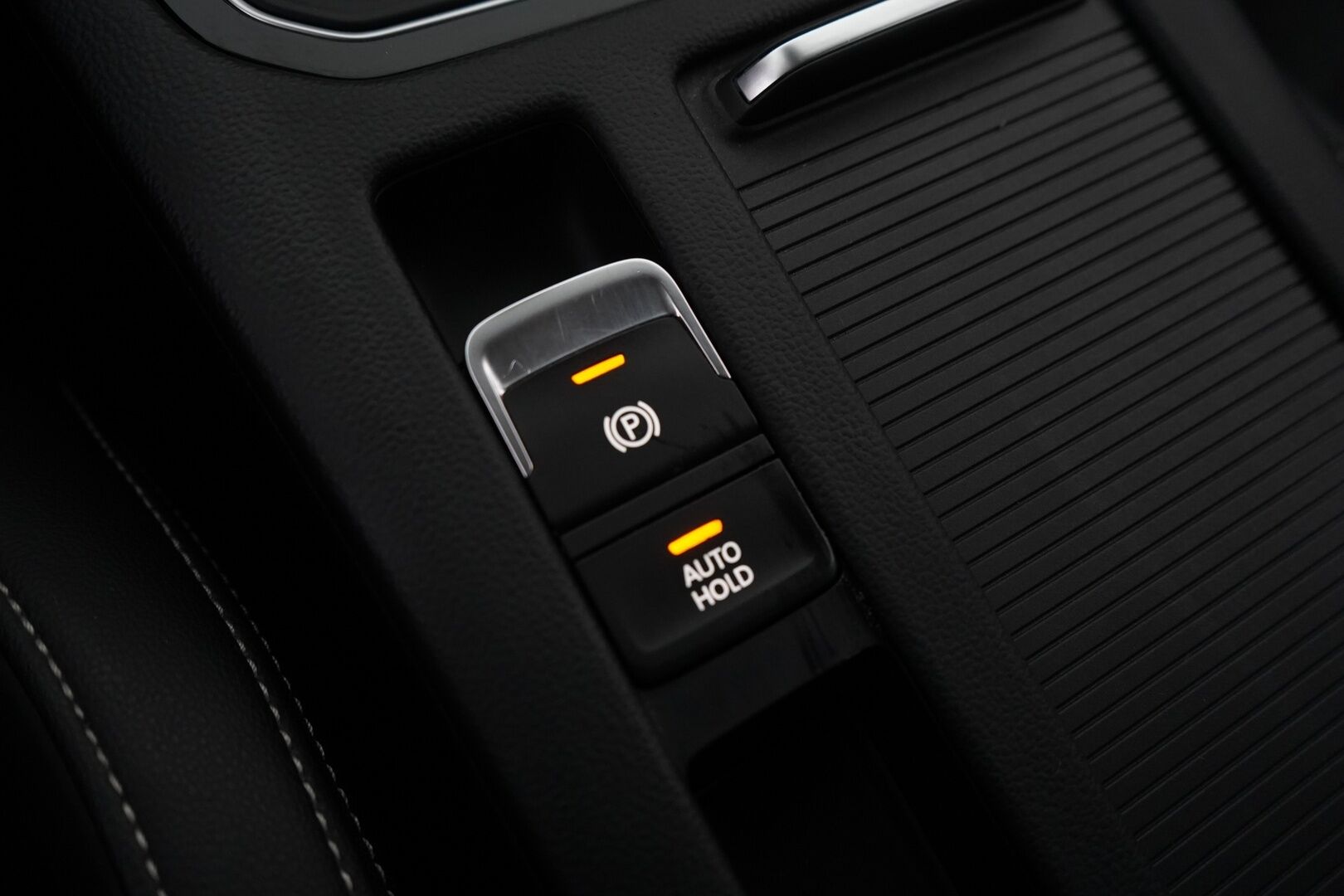 VOLKSWAGEN PASSAT 2020 Variant GTE Plug-In Hybrid 160 kW (218 hv) DSG-automaatti *ACC / Kamera / S.Vetokoukku / Webasto / Keyless* - Kahdet renkaat alumiinivantein / Viimeisin huolto 172tkm / Molemmat laturit