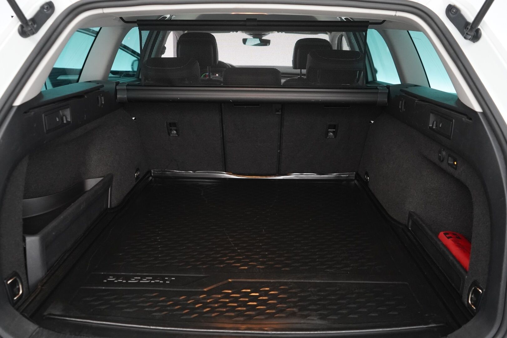 VOLKSWAGEN PASSAT 2020 Variant GTE Plug-In Hybrid 160 kW (218 hv) DSG-automaatti *ACC / Kamera / S.Vetokoukku / Webasto / Keyless* - Kahdet renkaat alumiinivantein / Viimeisin huolto 172tkm / Molemmat laturit