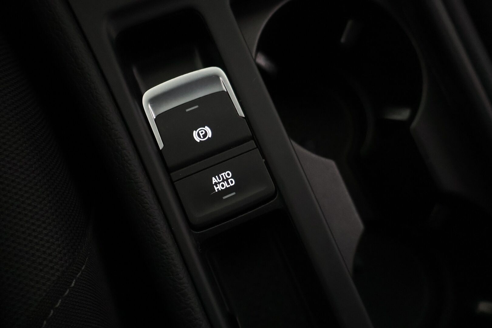 VOLKSWAGEN GOLF 2020 e-Golf 100 kW (136 hv) aut - *2x Renkaat & Vanteet / Kattavasti huollettu*