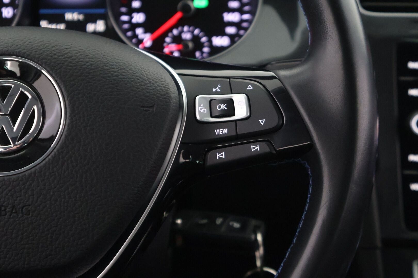 VOLKSWAGEN GOLF 2020 e-Golf 100 kW (136 hv) aut - *2x Renkaat & Vanteet / Kattavasti huollettu*